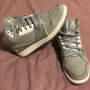 Grey & white Jordan’s.